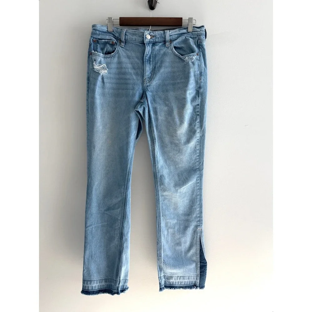 American Eagle Split Hem Straight Leg Jeans Light Wash Distressed Denim 28
